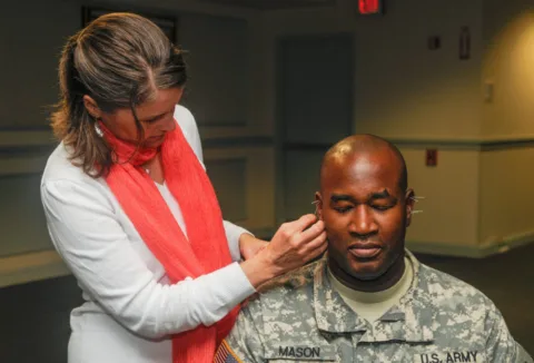 Acupuncture treatment helps soldiers with chronic pain, anxiety, and PTSD