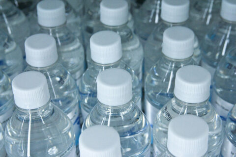 Healthy Fast Food Options - Water is always the healthier option over soda. photo by stevendepolo on Flickr
