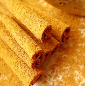 cinnamon-sticks-by-bitzi.jpg