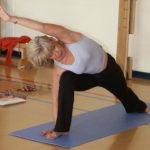Don’t Like To Exercise? 5 Reasons You Should Do Yoga Stretches Instead To Stay Fit And Healthy