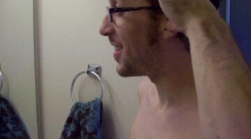 How To Clear A Clogged Ear Due To Sinus Congestion, Ear Wax, Fluid In The Ear From A Cold/Flu, Or Swimmers Ear